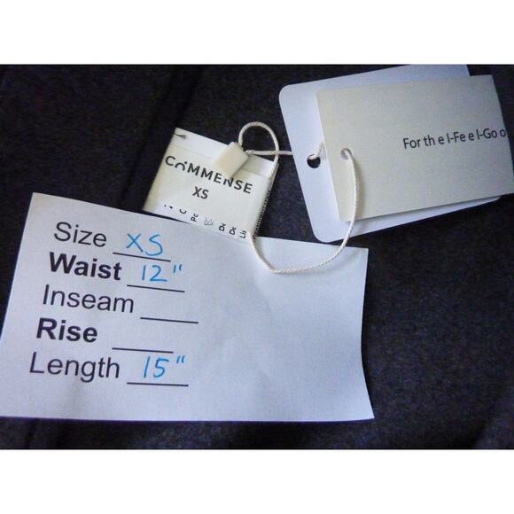 NWT Commense Gray Felt Mini Skirt White Trim Size XS - Picture 4 of 5